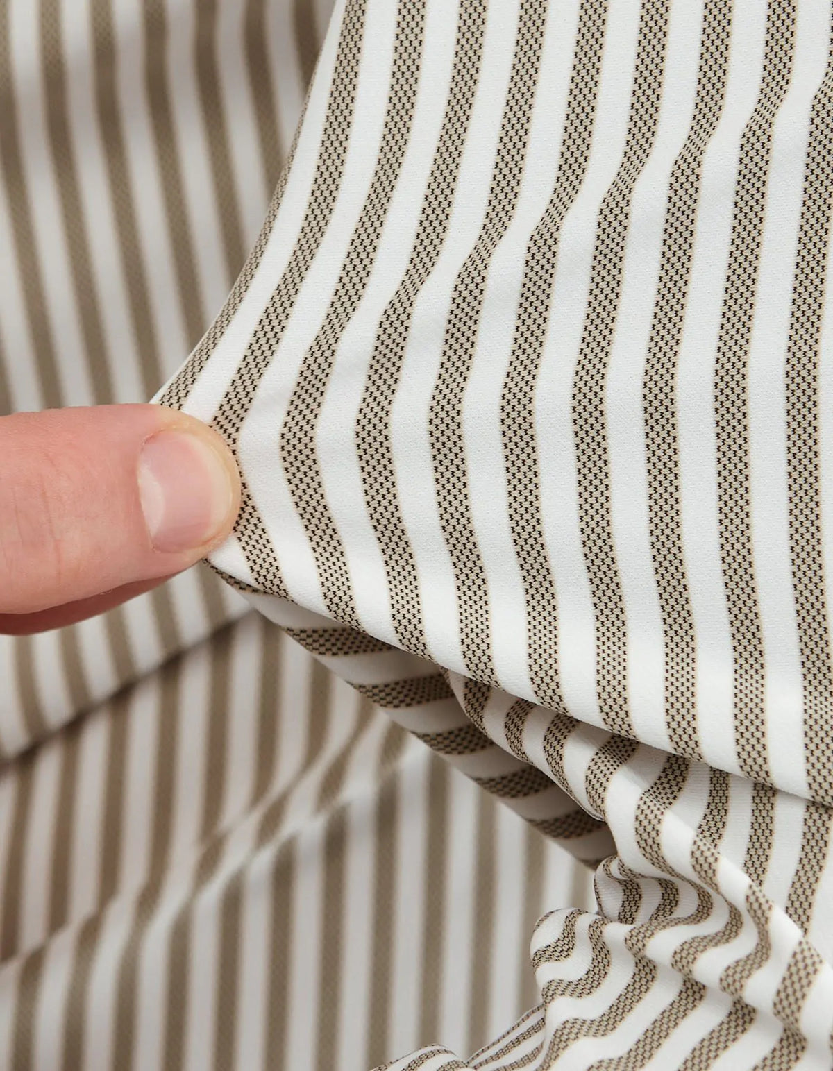 ID25263-Xacus Cofee Stripe Active Shirt