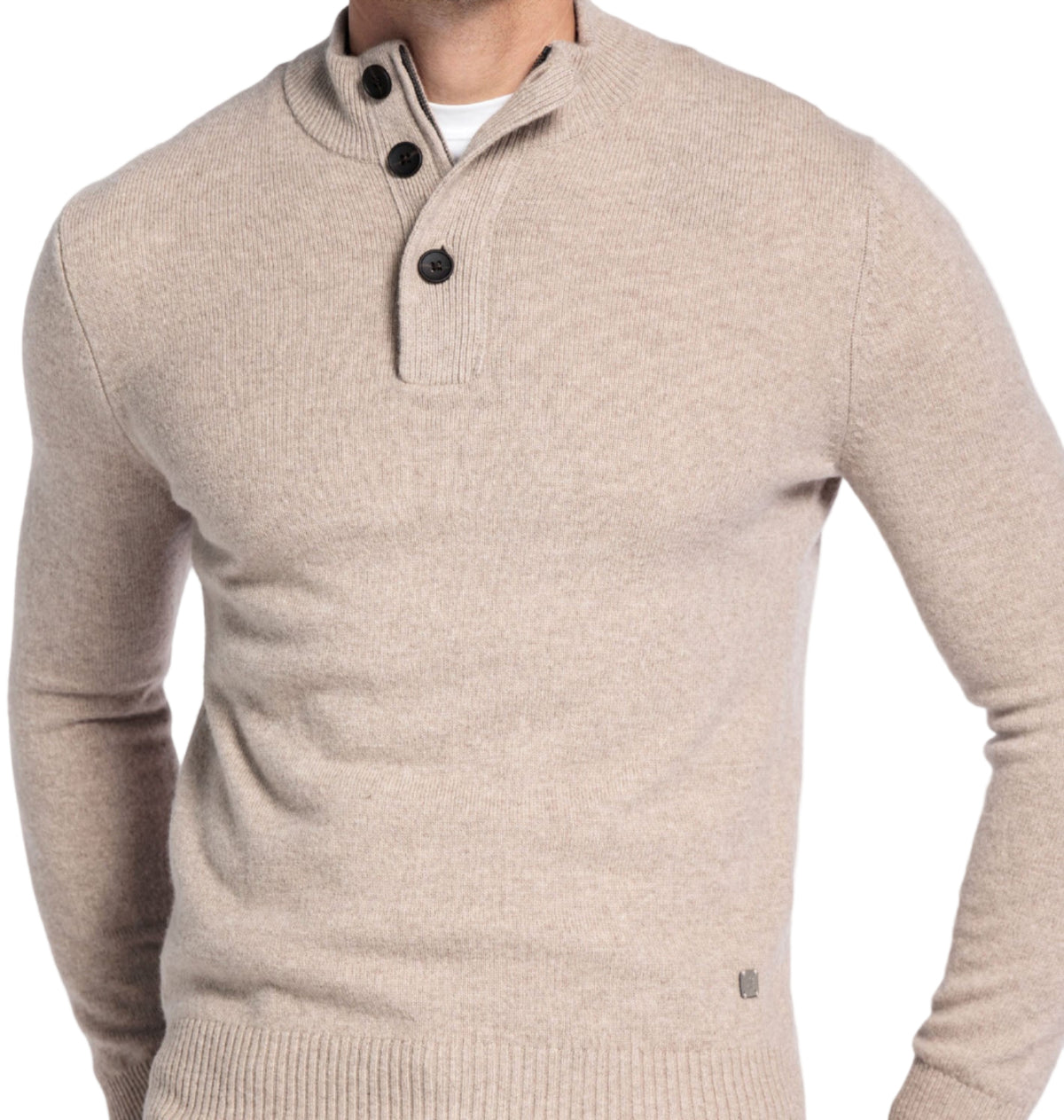 ID25599-Thomas Maine Ecru Three Button Knitwear
