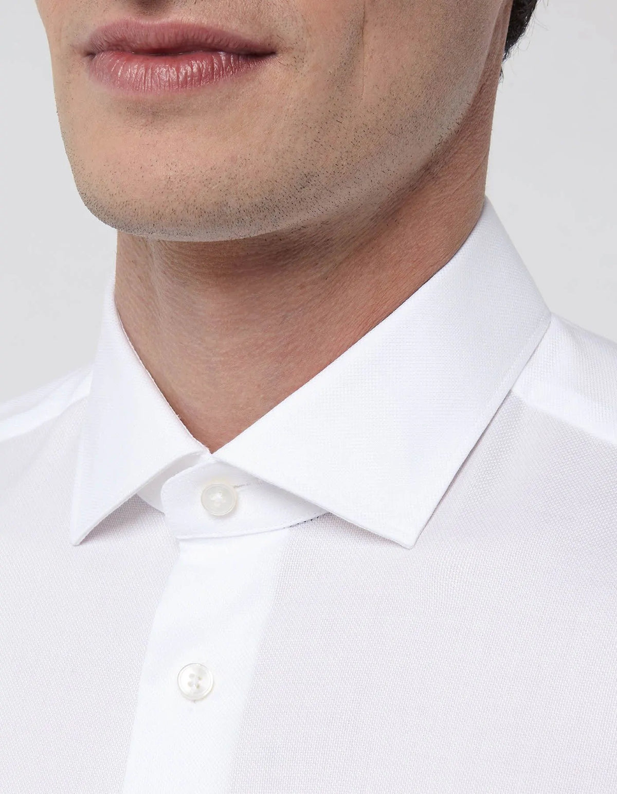 ID25249-Xacus Travel Royal Oxford White